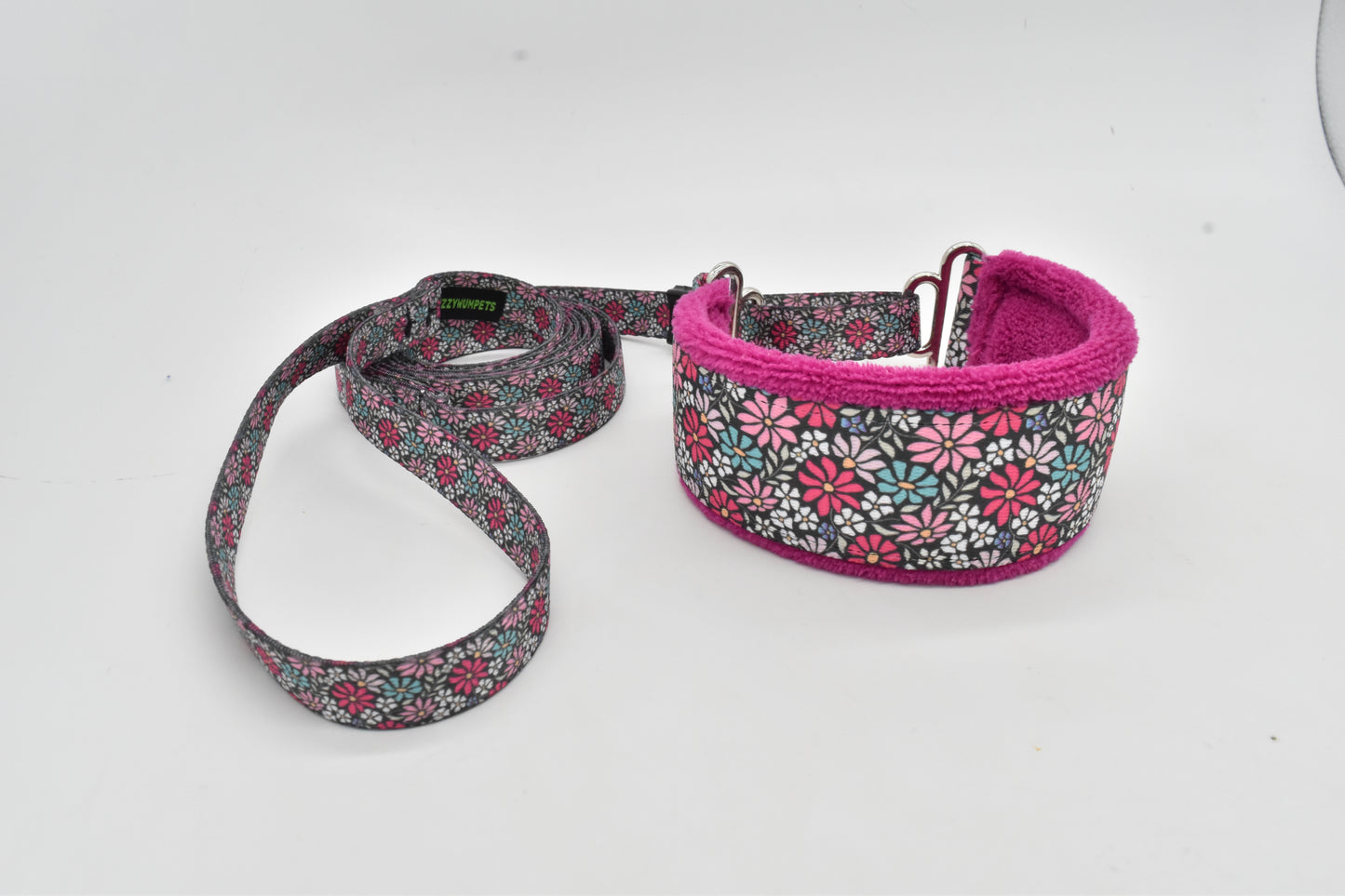 1.5” Evanston Floral walking lead
