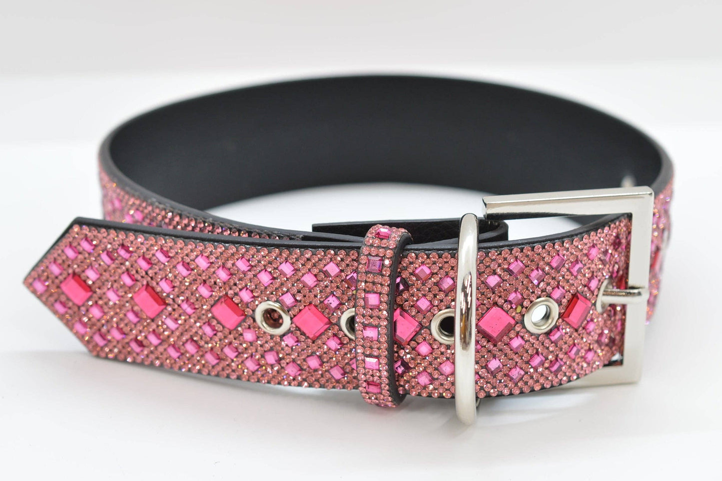 Pink Rhinestone Dog Collar: Medium