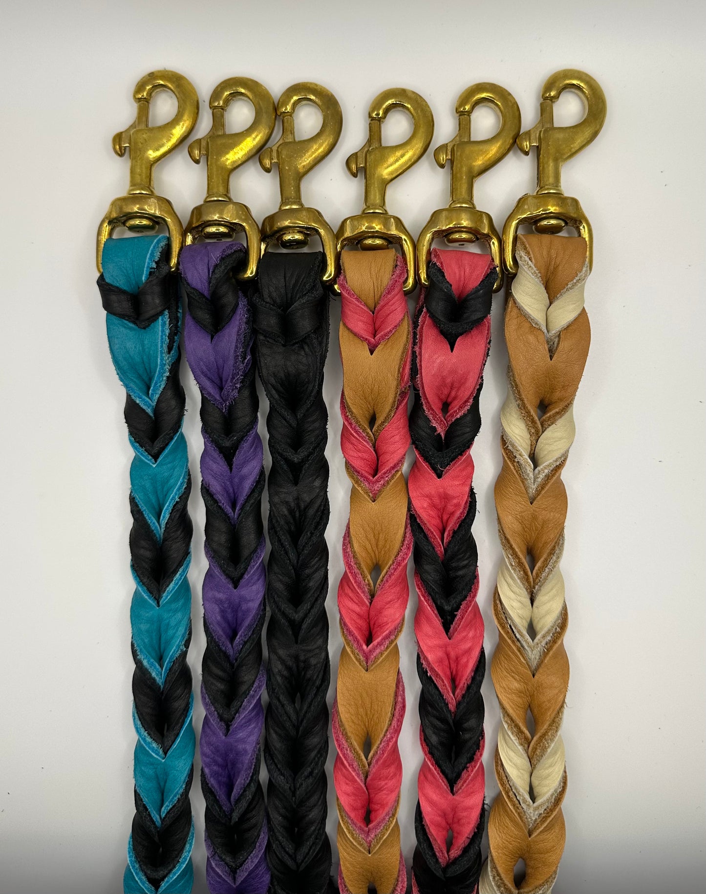 1/2” Bullhide braided leather leash (message me for the metallic color choice available)