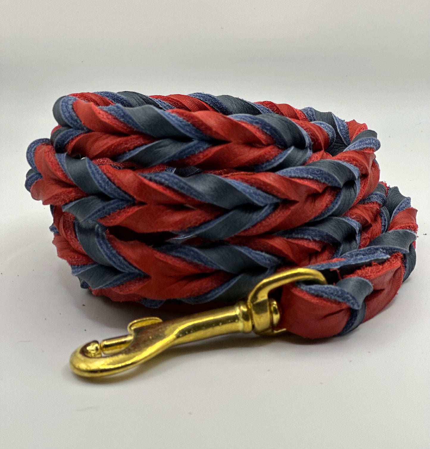 1/2” Bullhide braided leather leash (message me for the metallic color choice available)