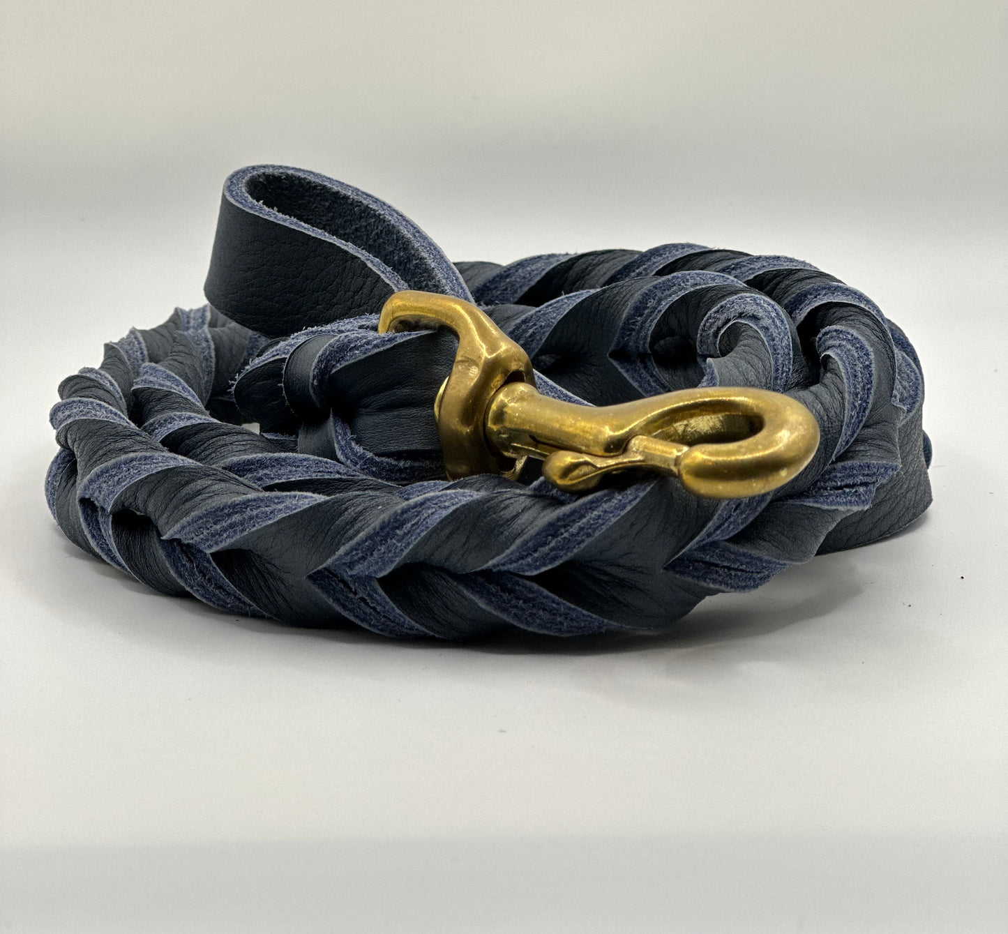 1/2” Bullhide braided leather leash (message me for the metallic color choice available)