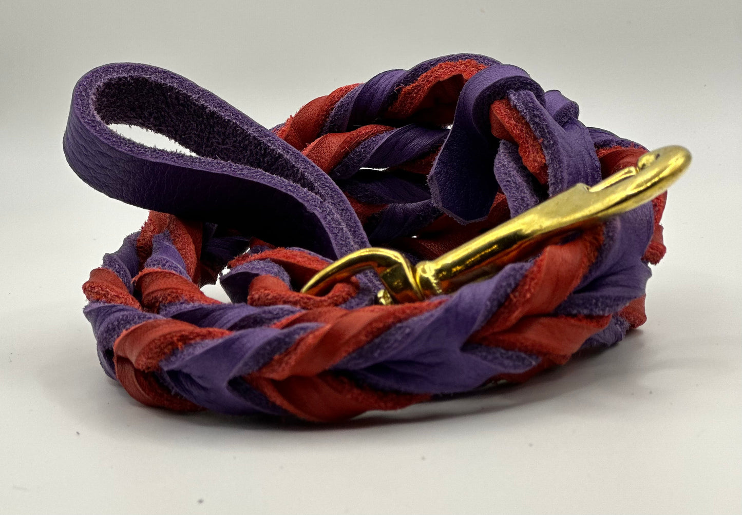 1/2” Bullhide braided leather leash (message me for the metallic color choice available)