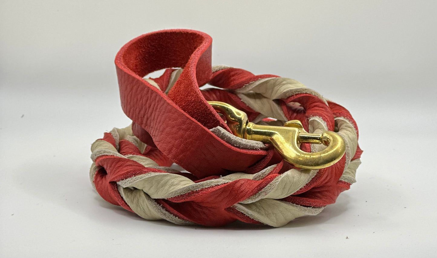 1/2” Bullhide braided leather leash (message me for the metallic color choice available)