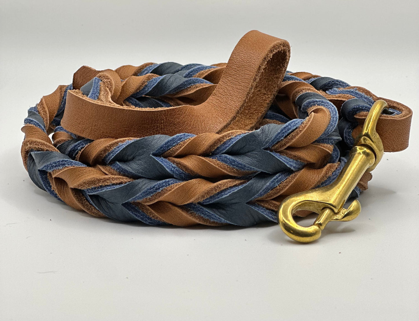 1/2” Bullhide braided leather leash (message me for the metallic color choice available)