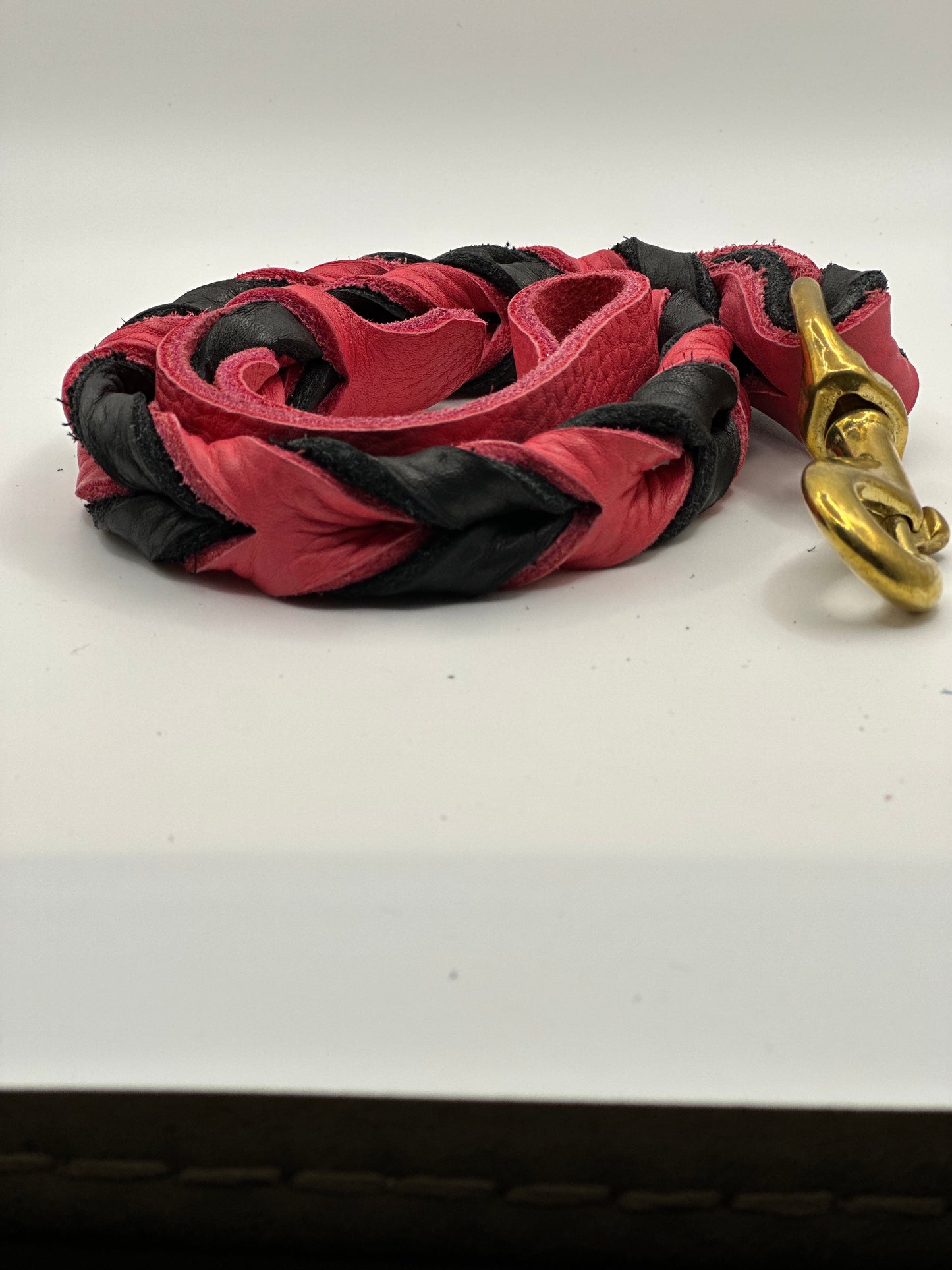 1/2” Bullhide braided leather leash (message me for the metallic color choice available)