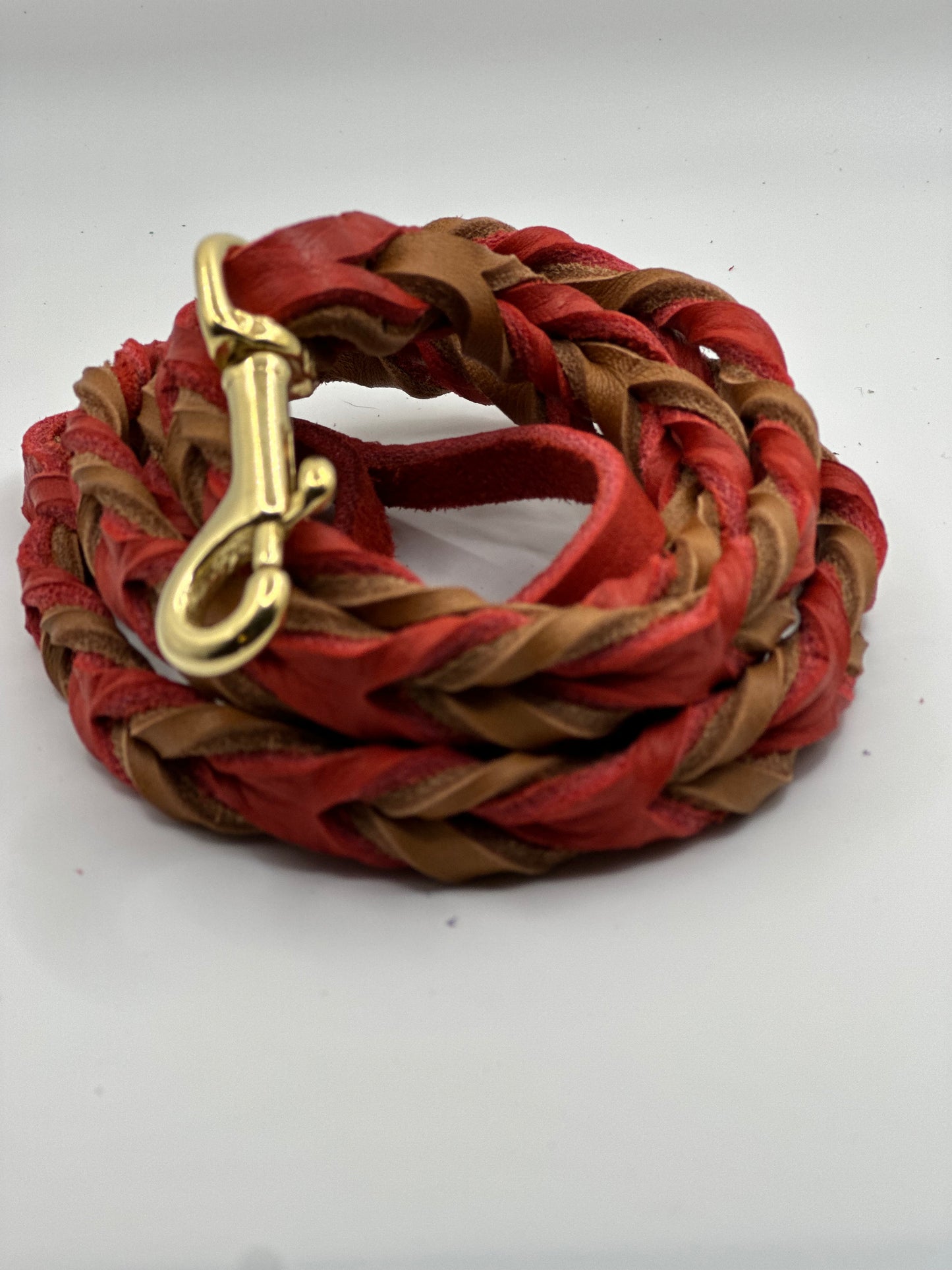 1/2” Bullhide braided leather leash (message me for the metallic color choice available)