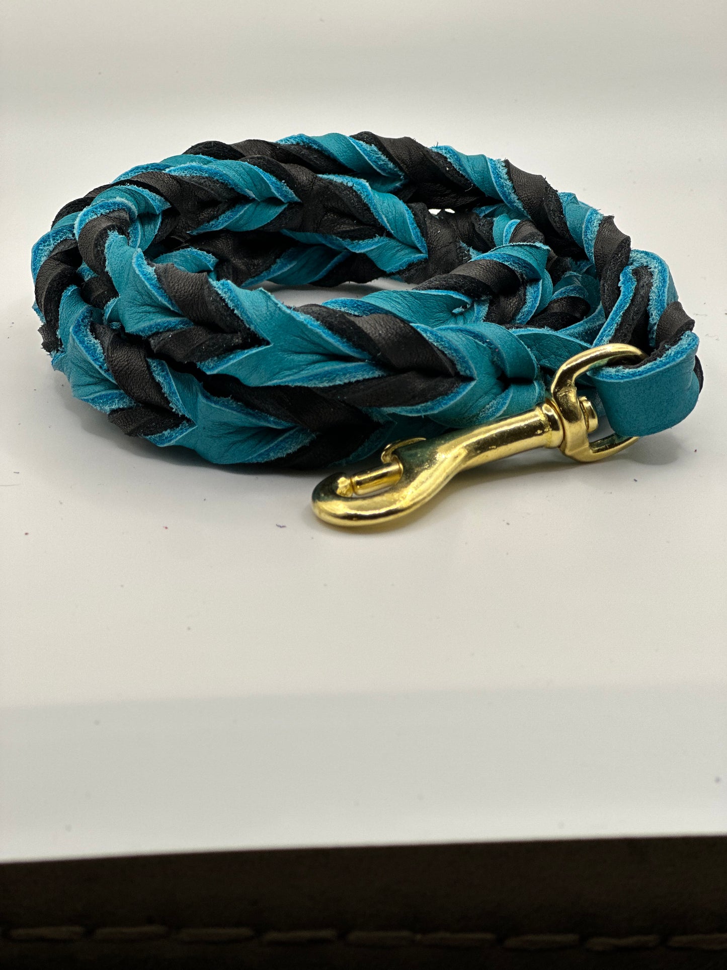 1/2” Bullhide braided leather leash (message me for the metallic color choice available)